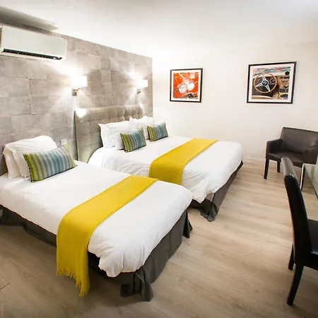 Acadie Hotel