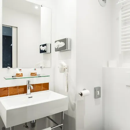 Acadie Hotel 3*